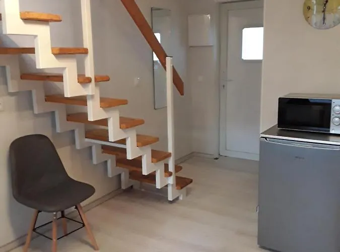 Gemuetliches, Freistehendes * Koblenc